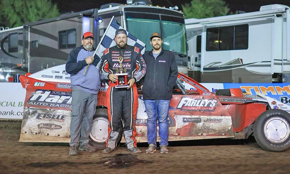 Kyle Brown won the USRA Modified main event.