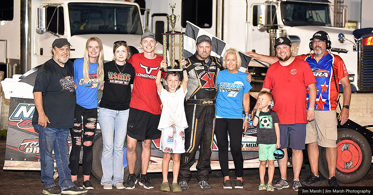 Ben Nading won the USRA Modified main event.